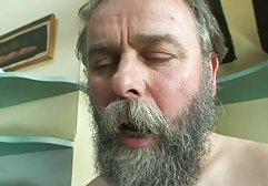 Leidenschaftliche vollbusige Blondine fickt den Weihnachtsmann in Anal und Fotze www sex filme kostenlos de