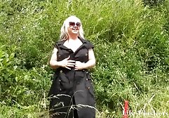 Junge Blondine liebt kostenlose unzensierte pornofilme es, hart zu ficken