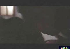 Kurvige Brüste der Blondine und ihre Liebkosungen gratis deutsche sex filme in Analchik