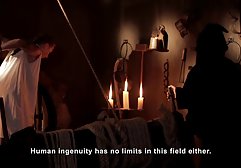 Die vollbusige Schlampe hatte die Augen verbunden und gab ihr grstis sex filme eine Menge Schwänze in den Mund