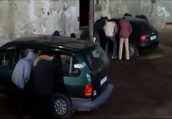 Das Paar kam zum Pornocasting und unterrichtet pornofilme frei ihre Rolle