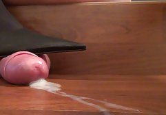 Zwei aufgeblasene Männer haben Spaß kostenlose geile sex filme miteinander