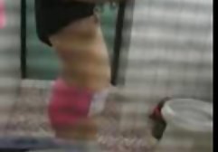 Die sexy Blondine Kate wedelt mit kostenlos omapornos ihrem Arsch und wird anal gefickt