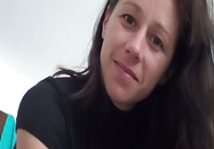 Ein glatzköpfiger Typ zog eine hübsche Hure auf der kostenlos sexvideos anschauen Strecke aus und fickte sie in einem Hotel